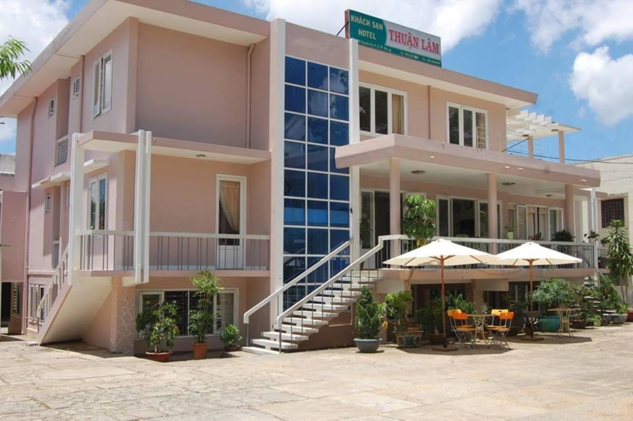 Thuan Lam Hotel Khu Chi Lăng Esterno foto